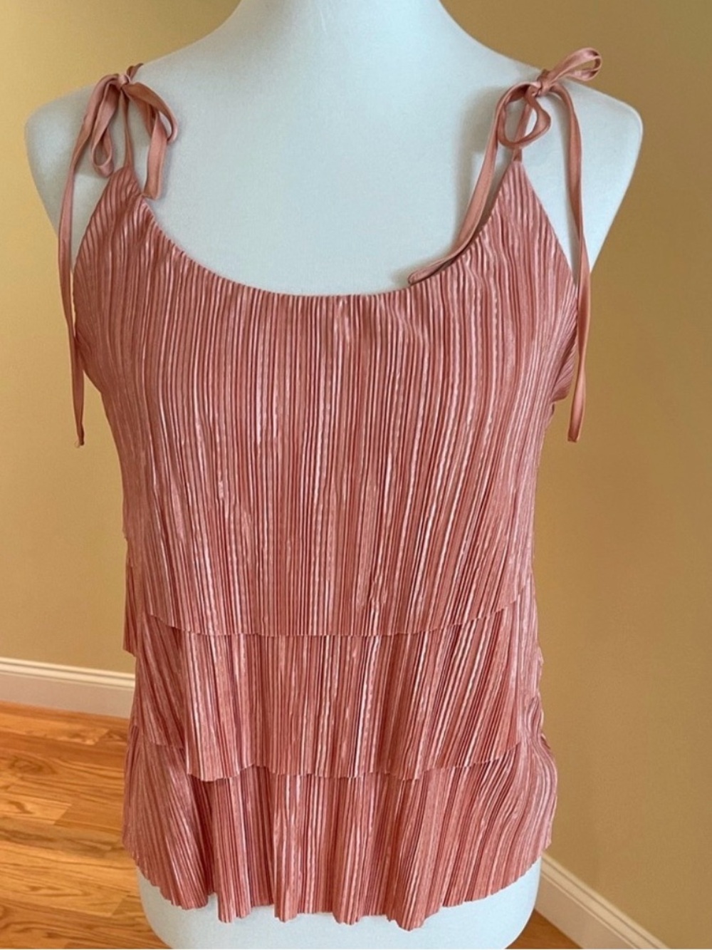 Adorable & Romantic Patterson J. Kincaid Dusty Rose Orange Pleated Tiered Cami